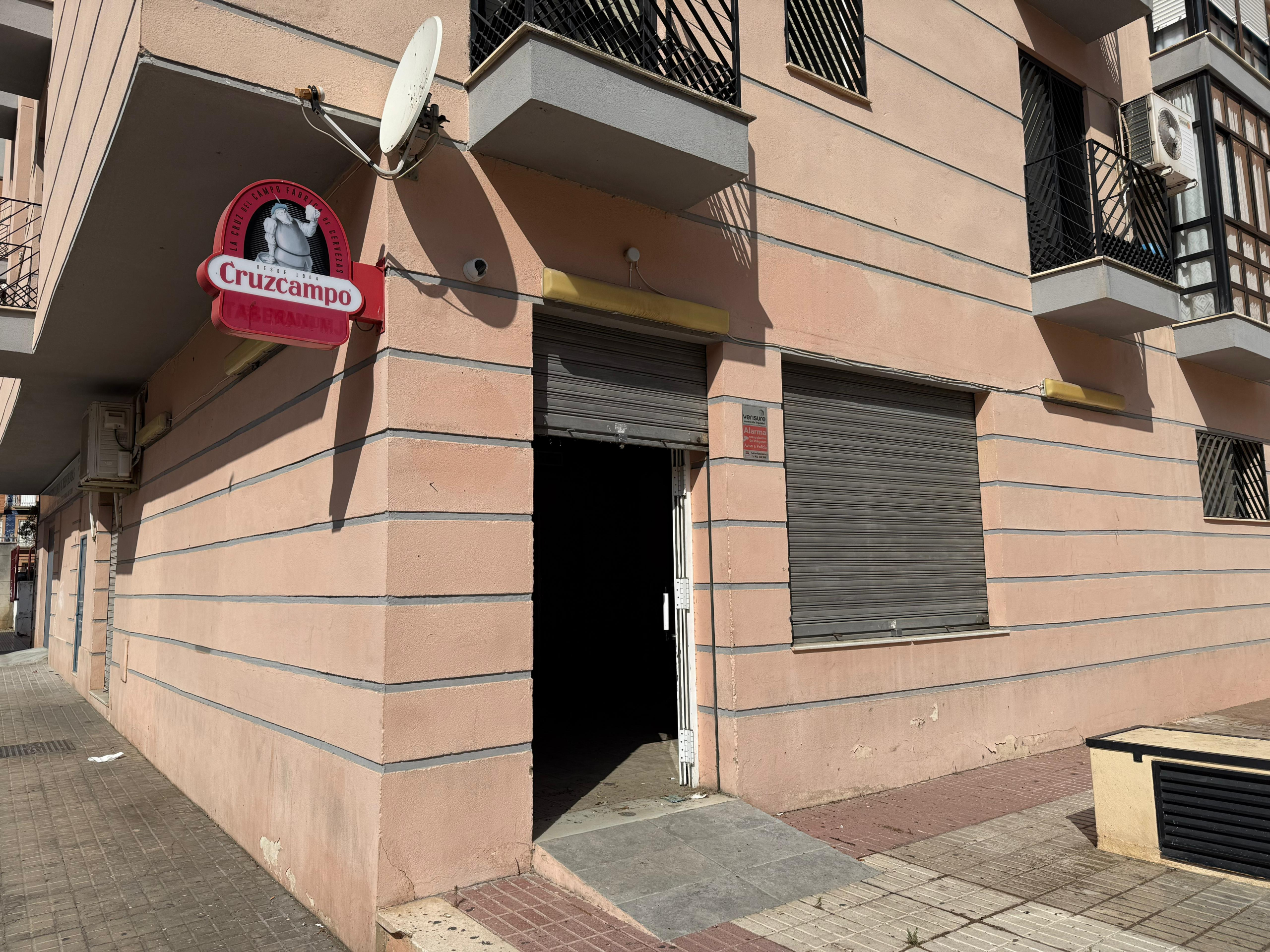 Local comercial en venta en Los Rosales